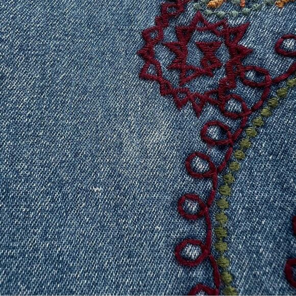 Y2K Denim & Co Embroidered Art To Wear Button Front Boho Denim Jean Jacket SZ M - Picture 14 of 15